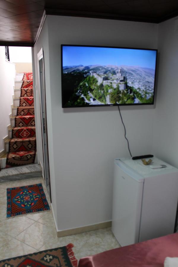Yuri Guest House Gjirokaster Ngoại thất bức ảnh